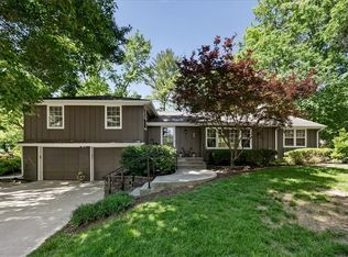 4533 W 65th St, Prairie Village, KS 66208
