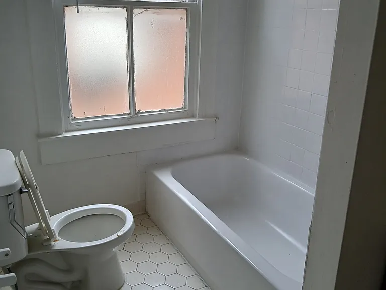 1249 S 2nd St #1 — Photo 8