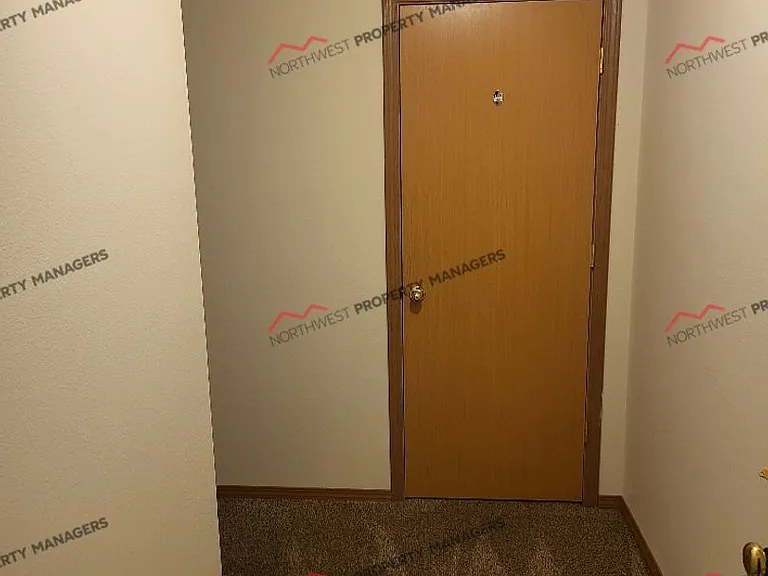 1107 Woodland Ave — Photo 10