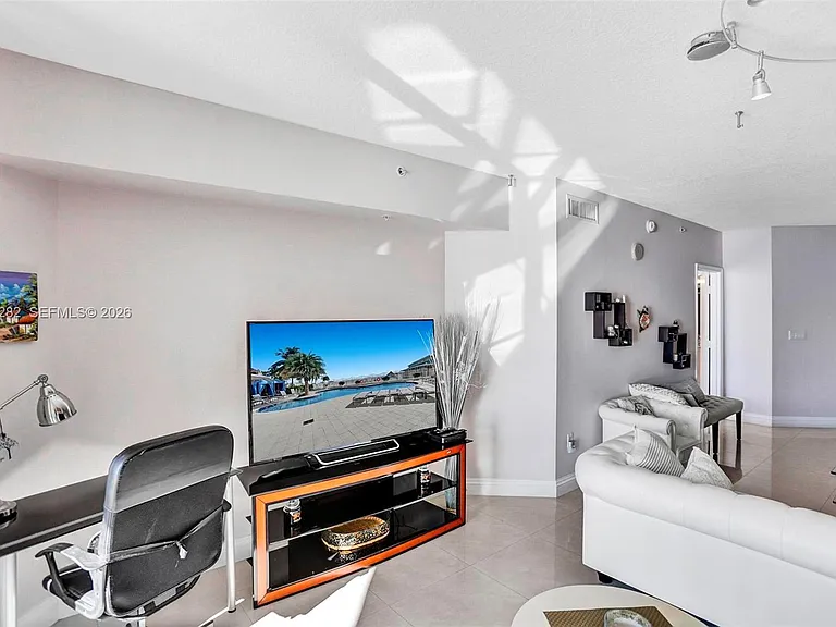 16699 Collins Ave #1410 — Photo 9
