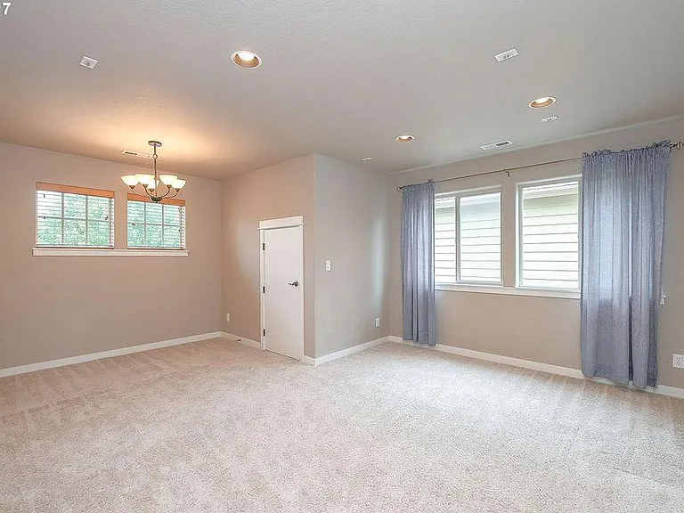 6146 NE Ridgestone Ct — Photo 21