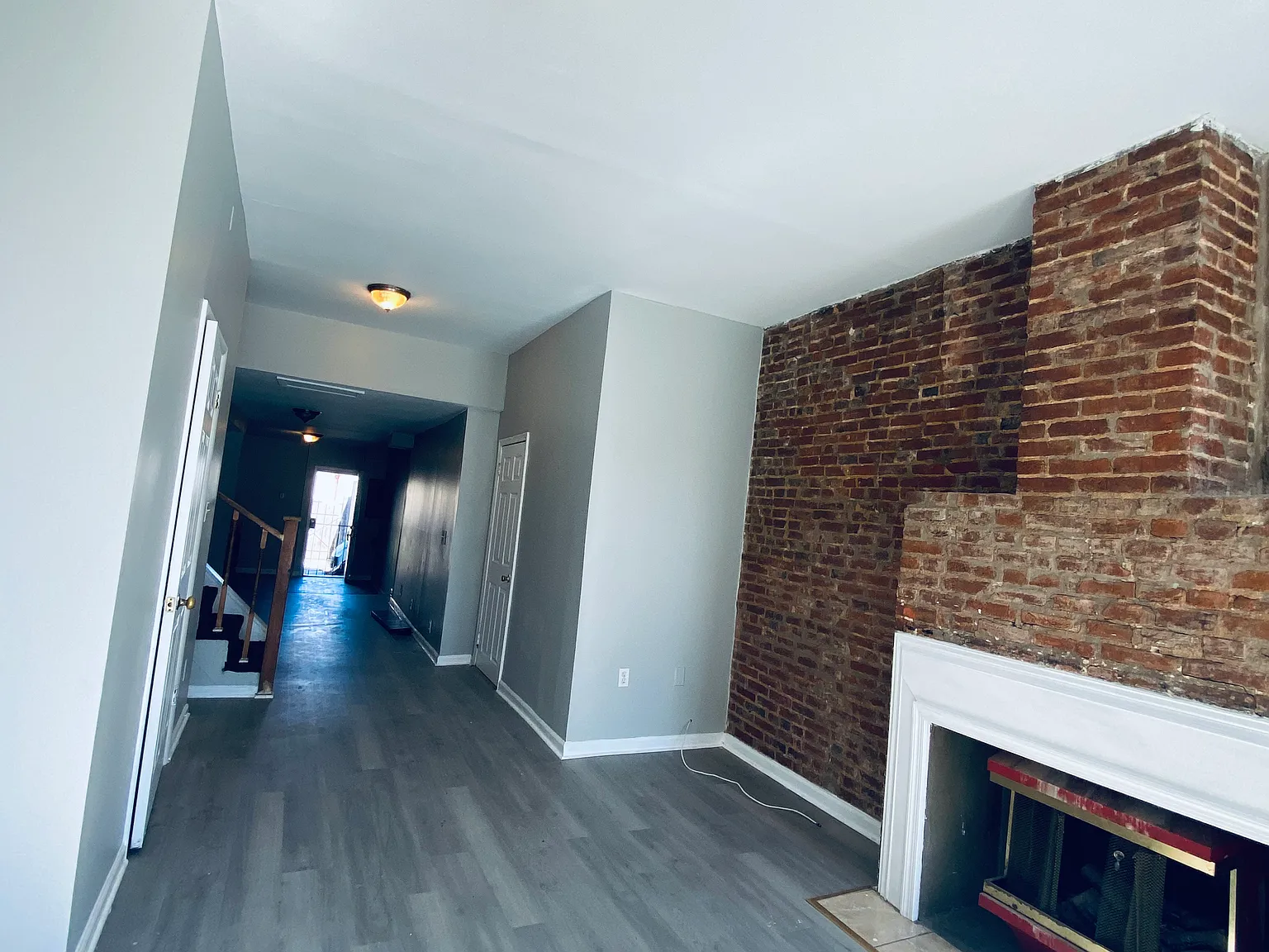 3 bed, 1.5 bath, 1230 sqft, $1,800 — Photo 4