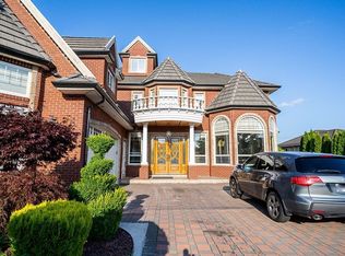 9316 125th St, Surrey, BC V3V 4X6