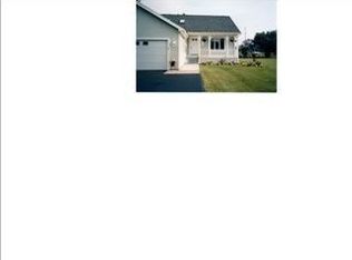 19 Laurelwood Dr, Rochester, NY 14626