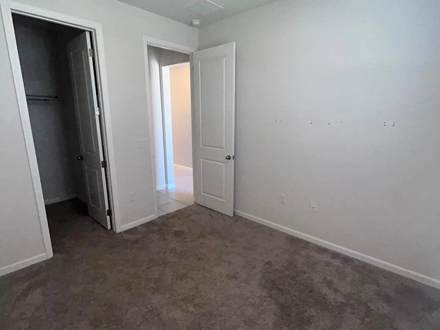 4 bed, 1928 sqft, $1,900 — Photo 3