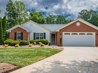 5 Brandywine Cir, Greensboro, NC 27409