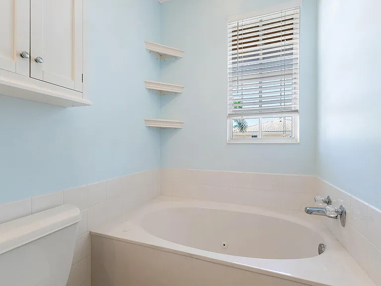 4526 Illicium Dr — Photo 22