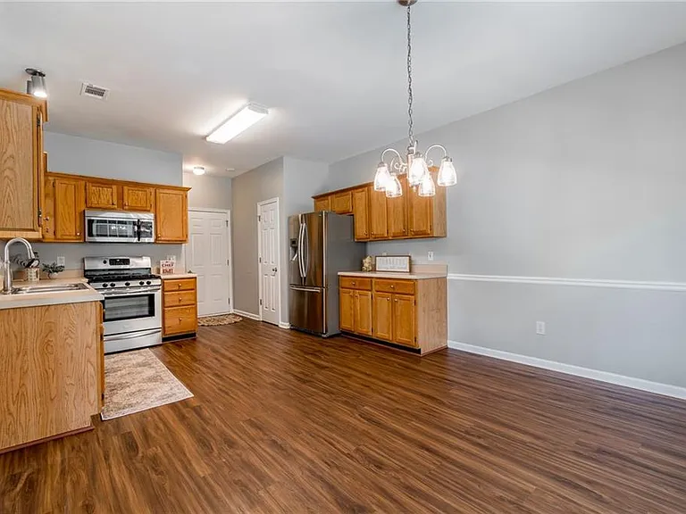 134 Lexington Parke Dr — Photo 11