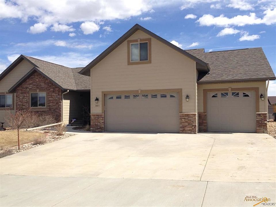 2nd image of 321 Enchantment Rd