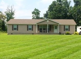 592 Oakland Rdg, Olive Hill, KY 41164