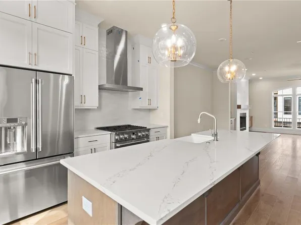 215 Briscoe Way #9, Alpharetta, GA 30009