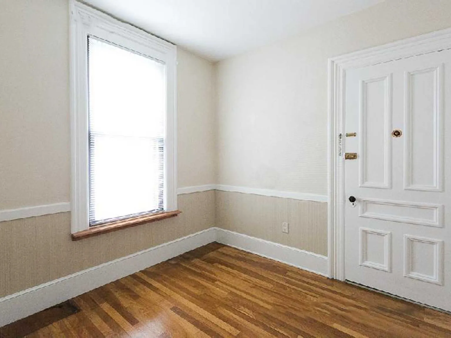 3 bed, $2,600 — Photo 2