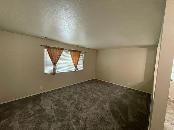 3rd image of 101-1501 Monroe Blvd #101