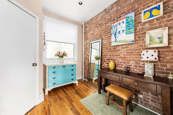 Sold by Compass | media 15