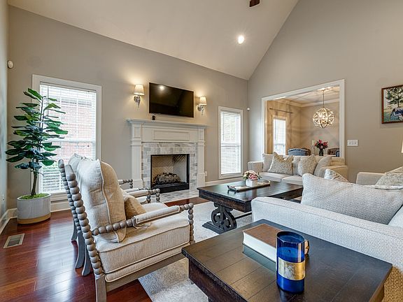 4th image of 535 Bethany Cir