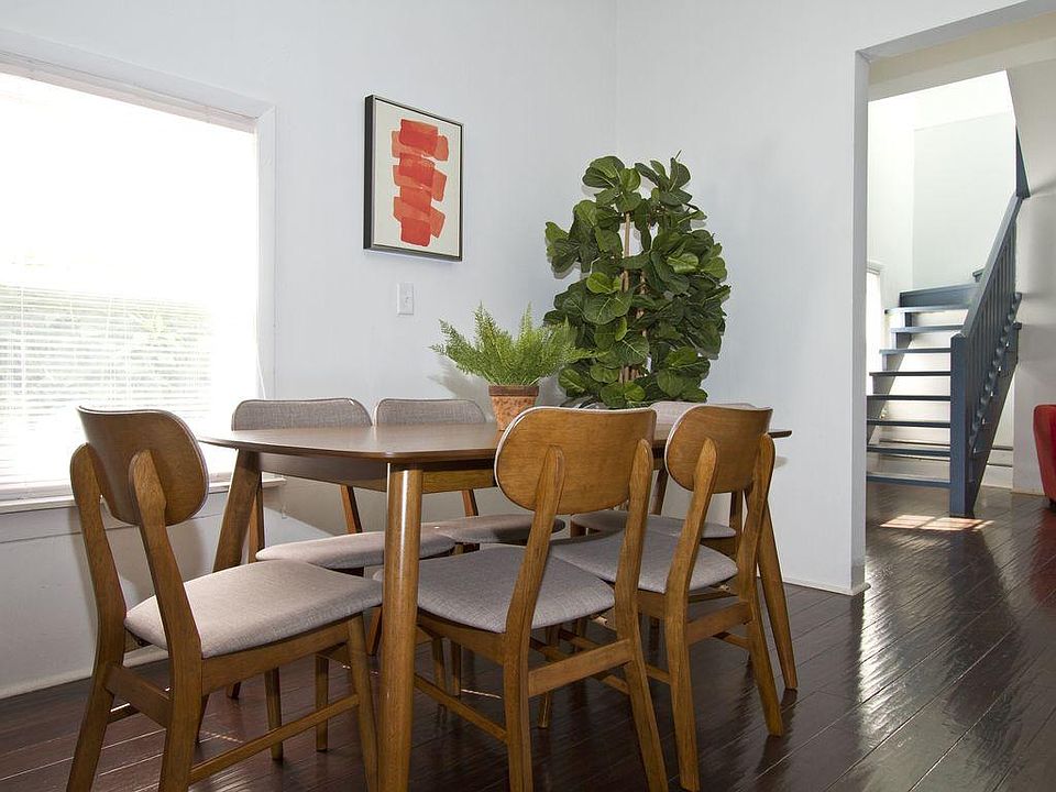 1st image of 1141 W Belmont Ave #1R