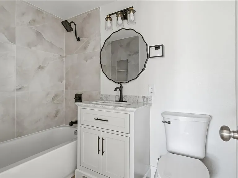 603 Elmwood Dr #2 — Photo 6