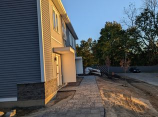 120 Meriline Ave #2, West Hartford, CT 06110