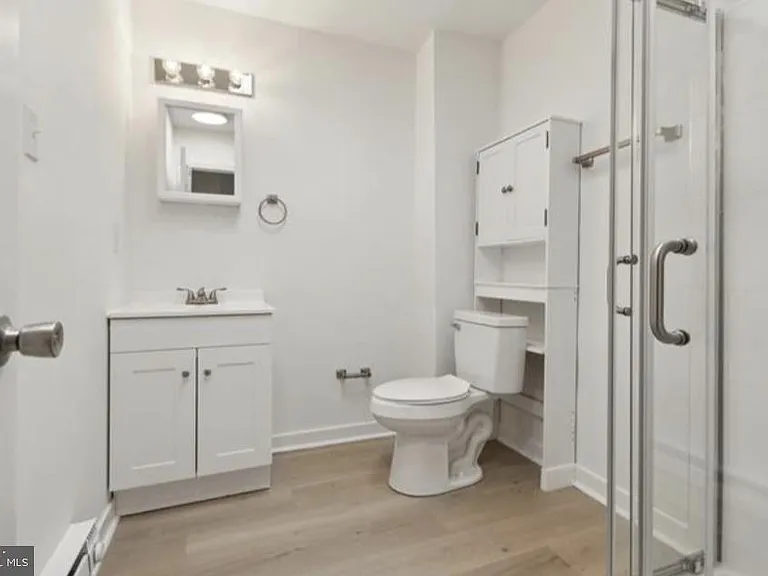 5554 Lansdowne Ave #2 — Photo 3