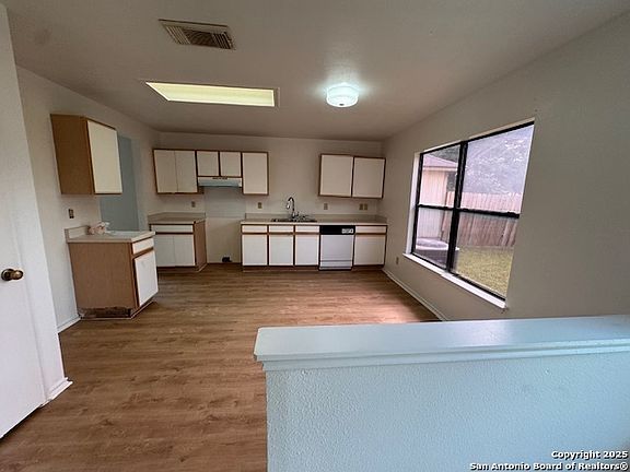 4th image of 7011 Cole Creek