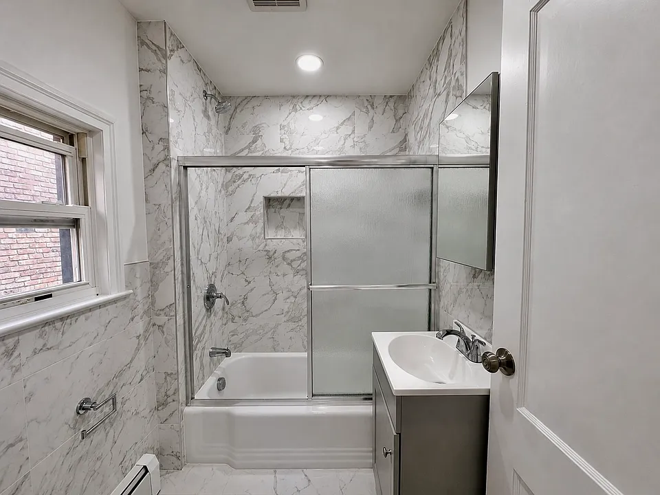 921 South St #1