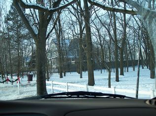 5306 Kenosha St, Richmond, IL 60071