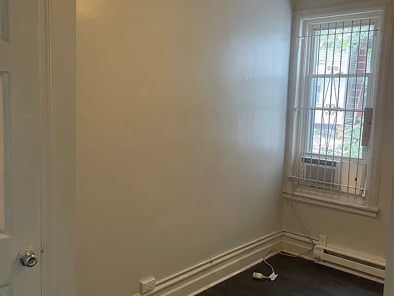 810 W Stella St — Photo 10