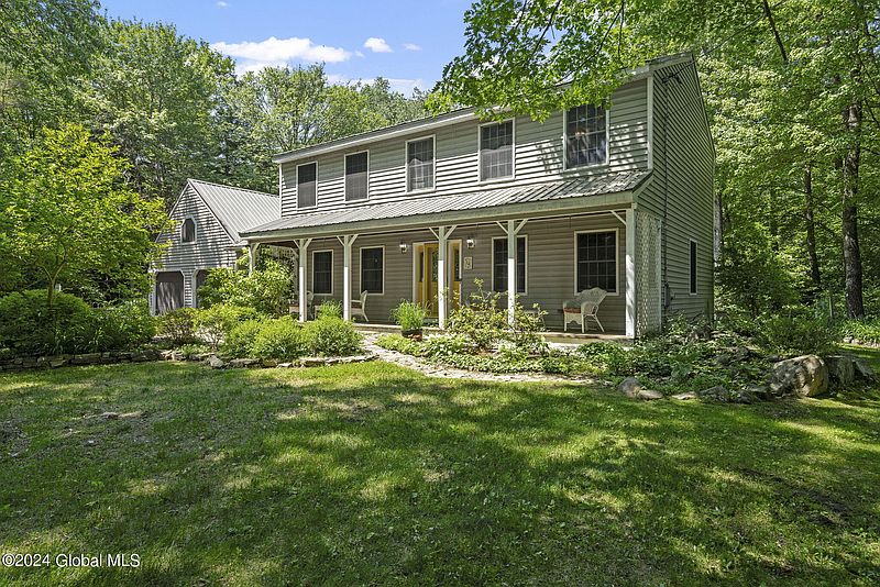2nd image of 180 Alpine Meadows Road