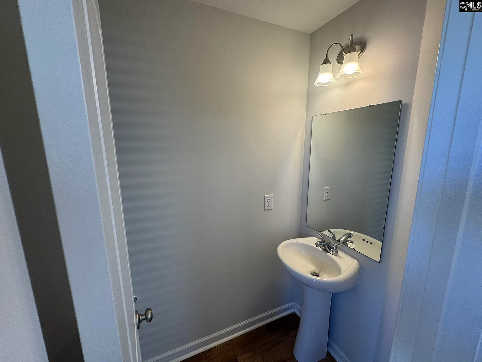3 bed, 1620 sqft, $1,995 — Photo 2