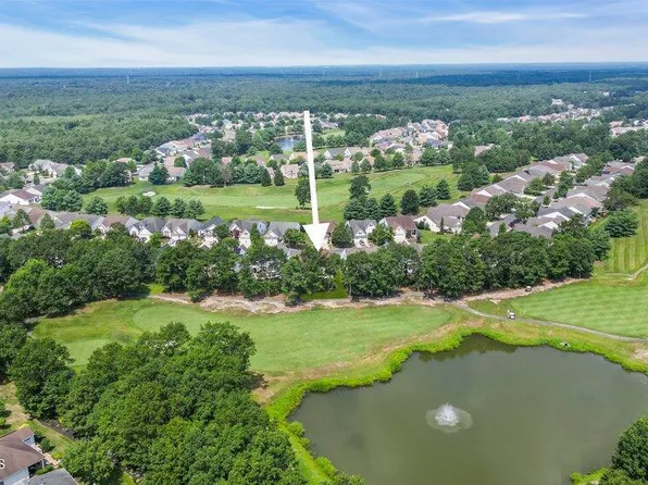 39 Barton Creek Road, Jackson, NJ 08527
