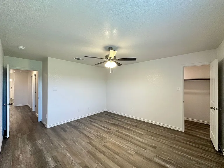 306B Dolphin Dr — Photo 22