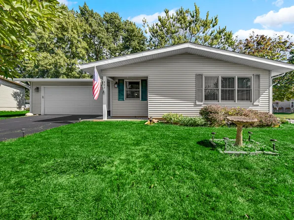 537 Raven Rd, Valparaiso, IN 46385