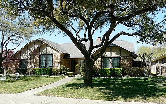 1st image of 9705 Burleson Dr