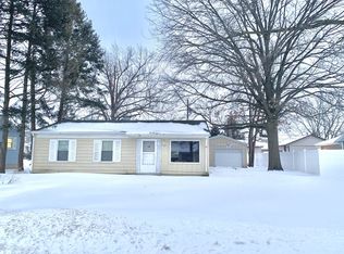 735 Hiawatha Dr, Ottawa, IL 61350
