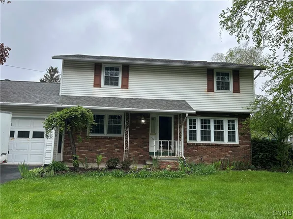 5131 Bear Rd, North Syracuse, NY 13212