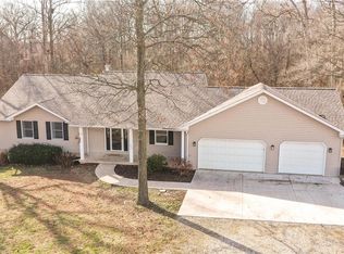 22957 Green Acres Rd, Dow, IL 62022