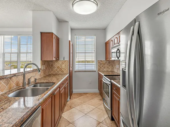 616 Clearwater Park Road #913, West Palm Beach, FL 33401