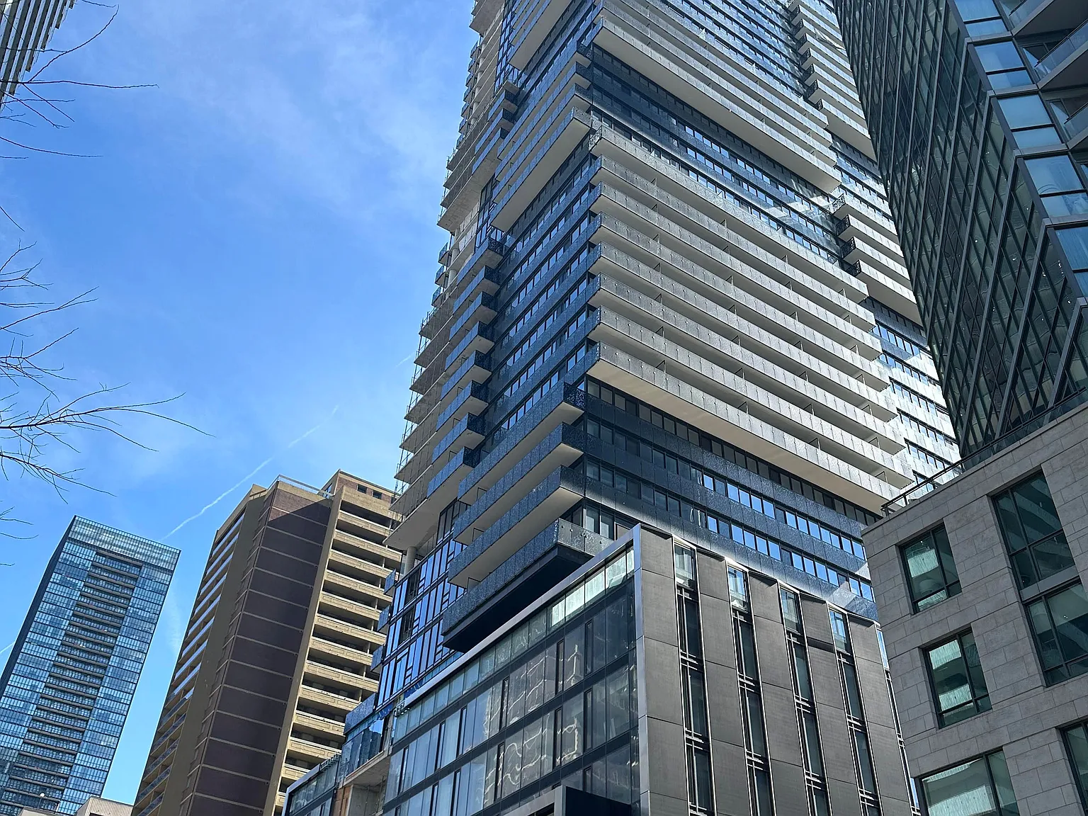 2 bed, $2,550 — Photo 3
