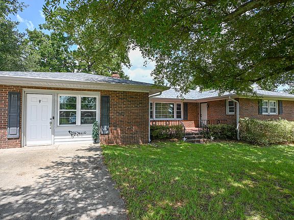 2nd image of 210 Forest Dr