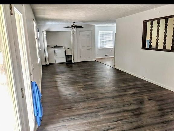 5th image of 781 Robin Dr SE