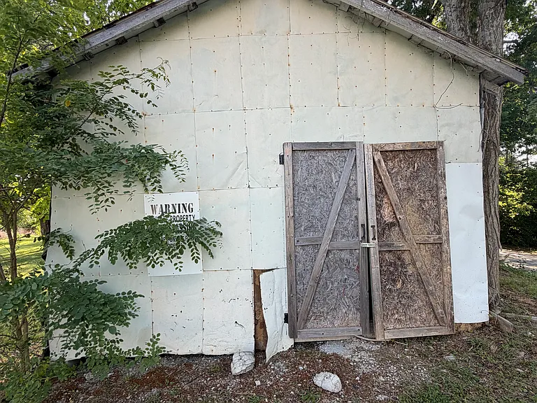 330 Lindseyville Loop — Photo 4