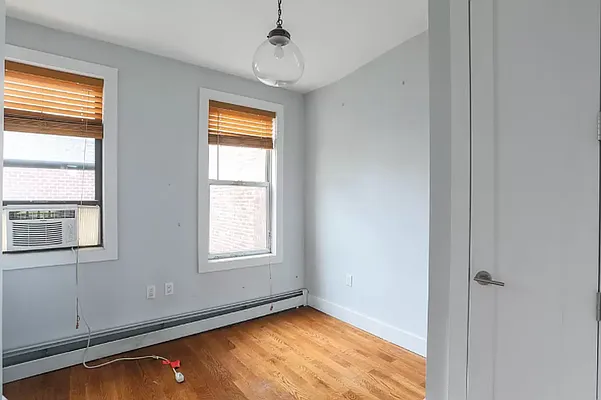 Rented by Hagstrom Management Inc | media 35