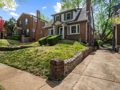 7232 Northmoor Dr, Saint Louis, MO, 63105