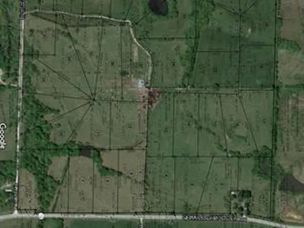 15 Hidden Hills Ests, Warrensburg, MO 64093