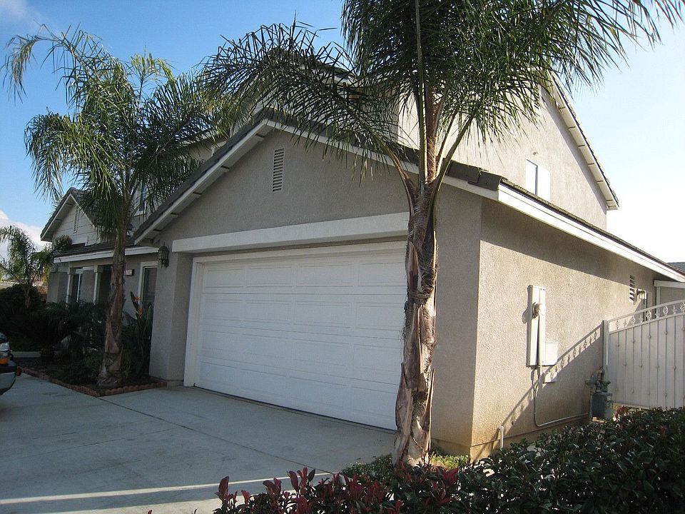 COMPLIMENTS OF PARK PLACE REAL ESTATE