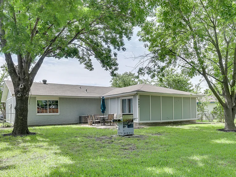 4002 Commonwealth Dr — Photo 27