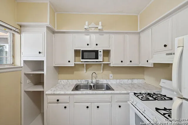 515 E Olmos Dr #3 — Photo 14