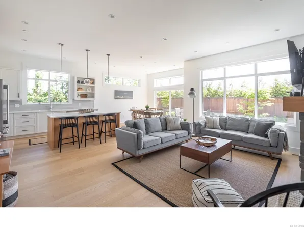 846 Ackerman Rd #11, Nanaimo, BC V9P 0B5