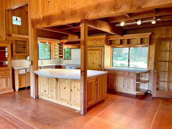 15195 Bittner Rd, Occidental, CA 95465