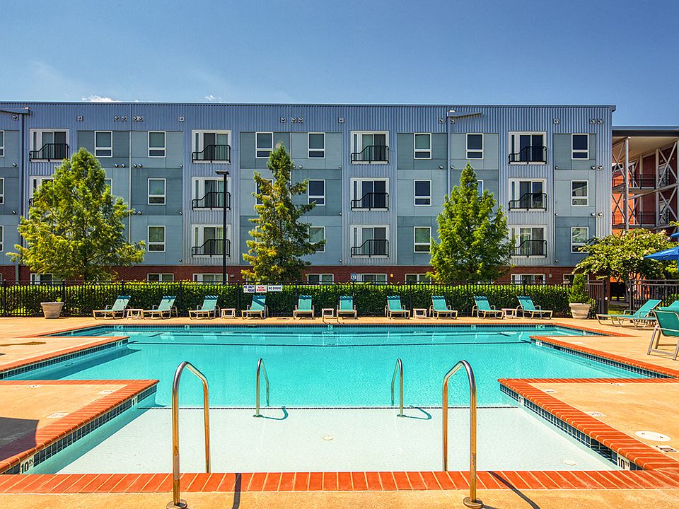 Resort-style pool